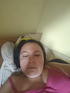 EmmaEmmy40 live cam on StripChat