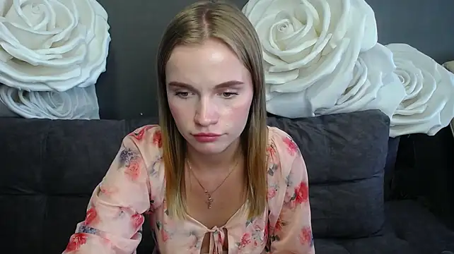 MargaritaKiss live cam on StripChat