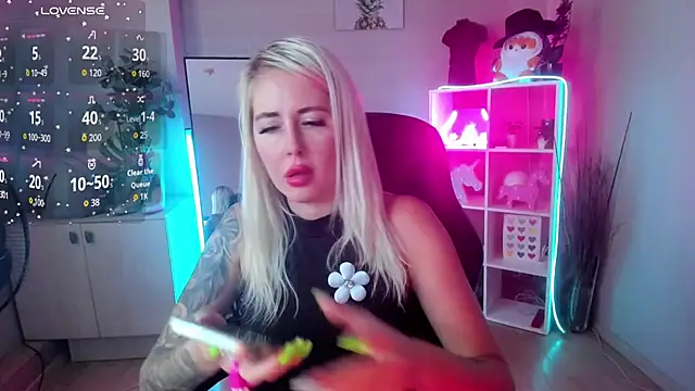 Mermaid_N live cam on StripChat