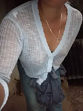 Ama-ra live cam on StripChat