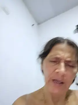 charlot3097 live cam on StripChat