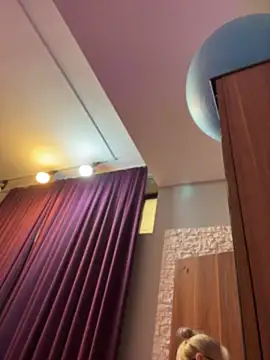 IveySin live cam on StripChat
