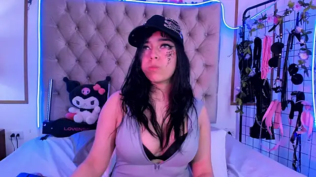 kira_Berry_ live cam on StripChat