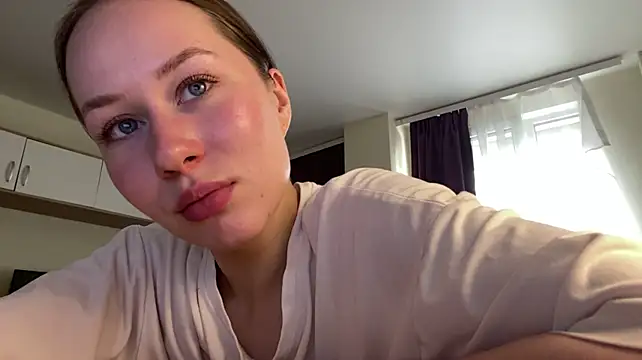 CurlyChurch live cam on StripChat