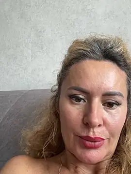 Tania201243