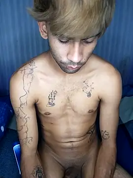 Bastianblaze4 live cam on StripChat