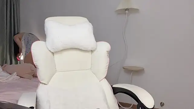 Annie-3 live sex cam