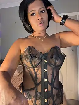 Melarose82 live cam on StripChat