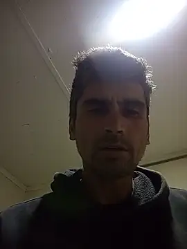 longadechillan live cam on StripChat