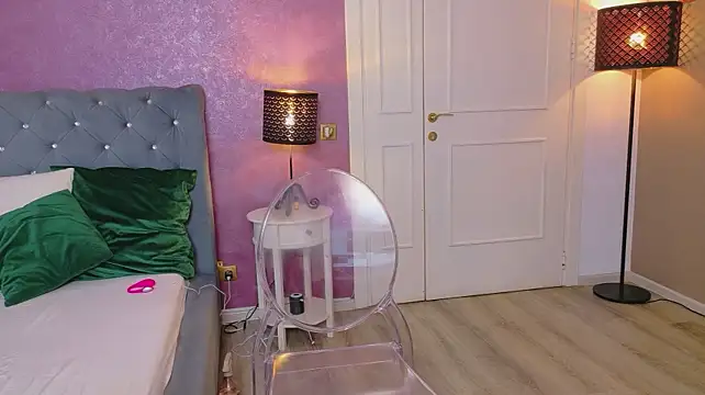CarlaReysX live cam on StripChat