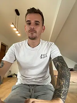 huge_cock22cm (Ask my age) - Let's have fun!