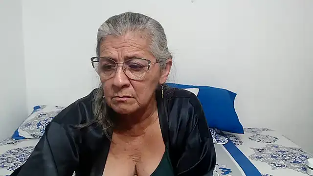 candy_mature_ live cam on StripChat
