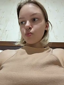 ashleymur (F teen) - naked show
