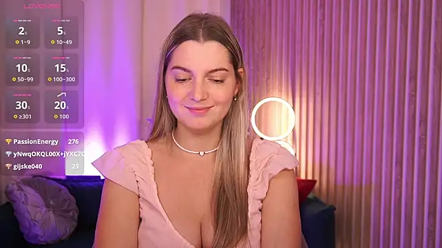 LucreciaStorm live cam on StripChat