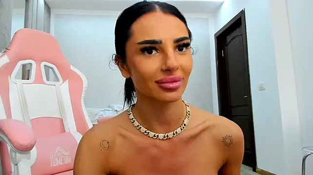 Britney_Charm