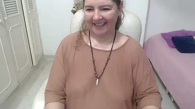 leonela_69 live sex cam