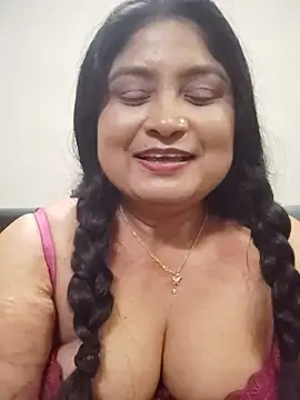 hornyriyanka 📍 online nude stream