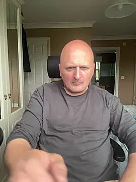 attila120 (Ask my age) - Full naked show my hole