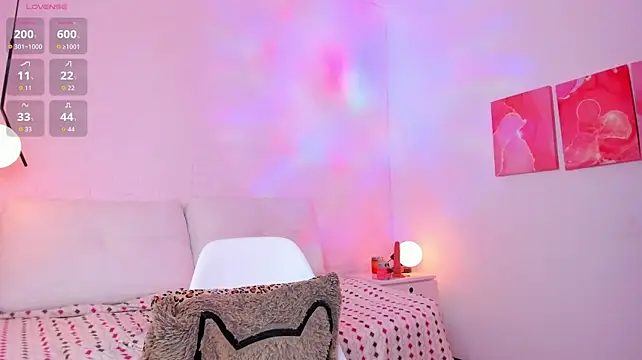 sara_frost (F young) - Show pussy