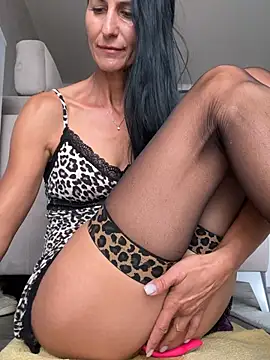 milffantasyx (F milf) - 💦keep me busy and wet💦