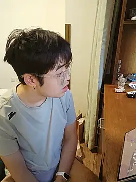 charliez0088 (M young) - 脱掉衣服