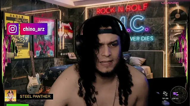 chino_roz live cam on StripChat