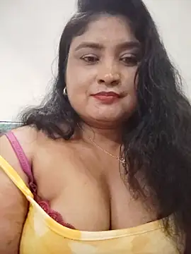 hornyriyanka live cam on StripChat