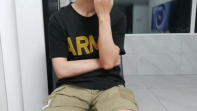 nole_china7 (Ask my age) - talk / fun / cum