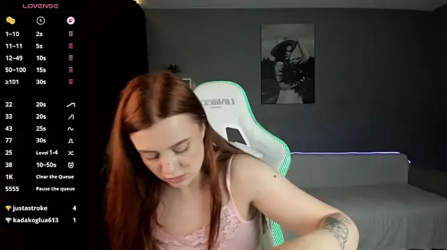 Amber_Gaze live cam on StripChat