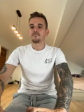 huge_cock22cm (Ask my age) - Let's have fun!