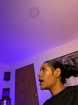 victoria14_'s live room
