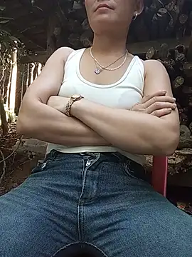 Heryy_xx live cam on StripChat