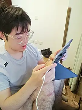 charliez0088 (M young) - 脱掉衣服