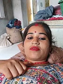Hot_kamla live cam on StripChat