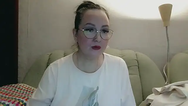 infinity_loveliness live cam on StripChat