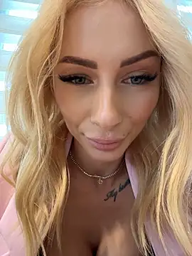 angieshae (F young) - 👀 Give You the View You Came For