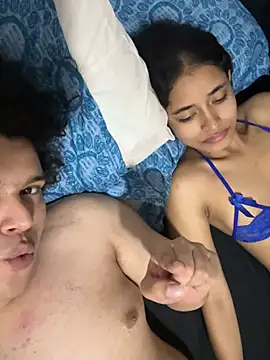 Ruxxxo18 live cam on StripChat