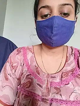 Tamil_shalini live cam on StripChat