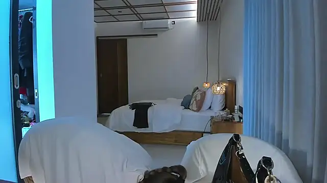 holy_khloe