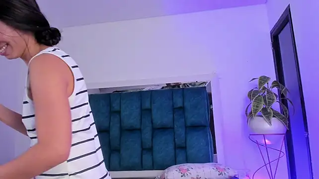 Emma_collins01