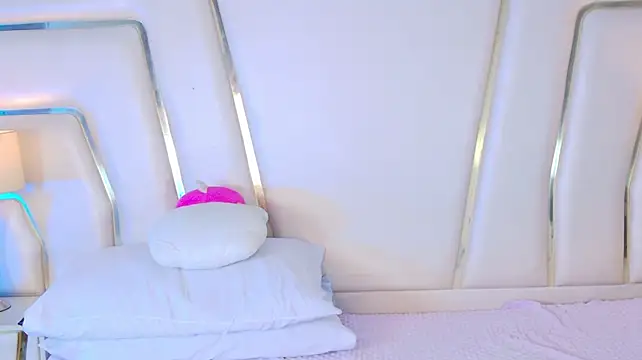SamantaKane live cam on StripChat