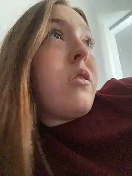 sweatybaby07 live cam on StripChat