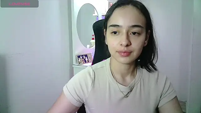 aineangeel live cam on StripChat