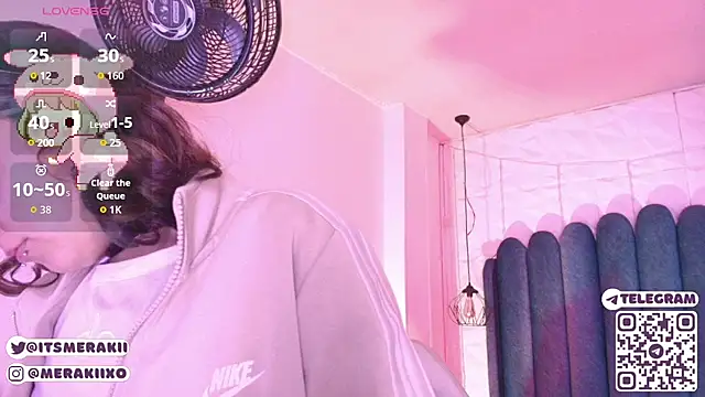 meraki_fraise live cam on StripChat