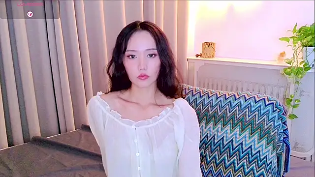 yufenna live cam on StripChat