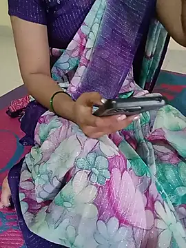 Seema_yadav01 live cam on StripChat