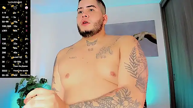 thomas_chubbyxhot's live room