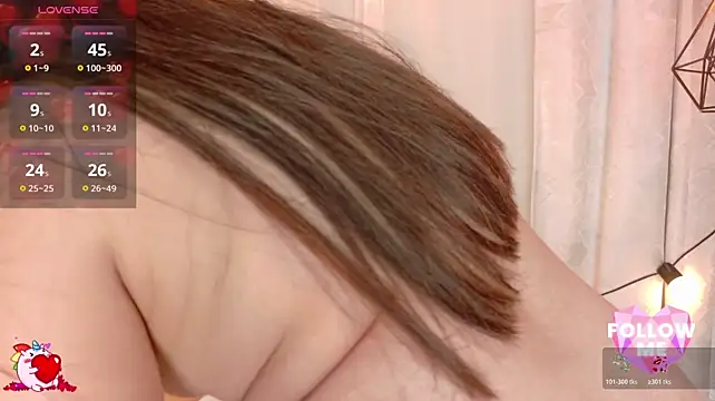 Lia_little18 live cam on StripChat