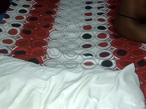 velour-goddess live cam on StripChat