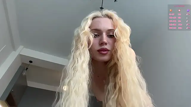 GlaydsLeveto live sex cam